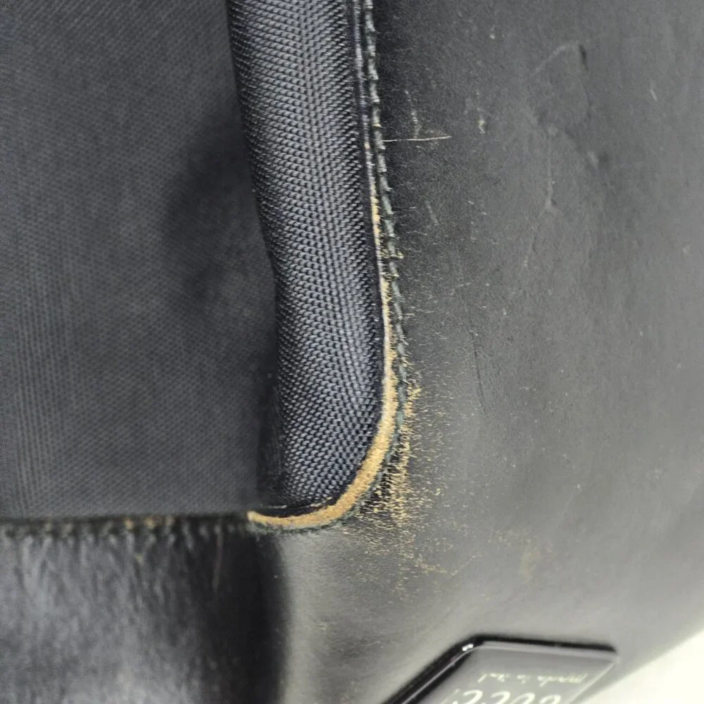 Gucci Black Leather Nylon Purse Shoulder Vintage Bag